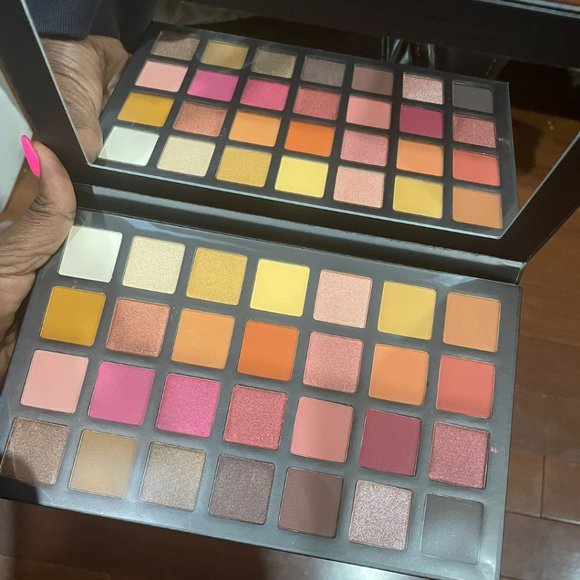 Fania Ffrench - Shadow Palette - Aurora - Picture 3 of 8